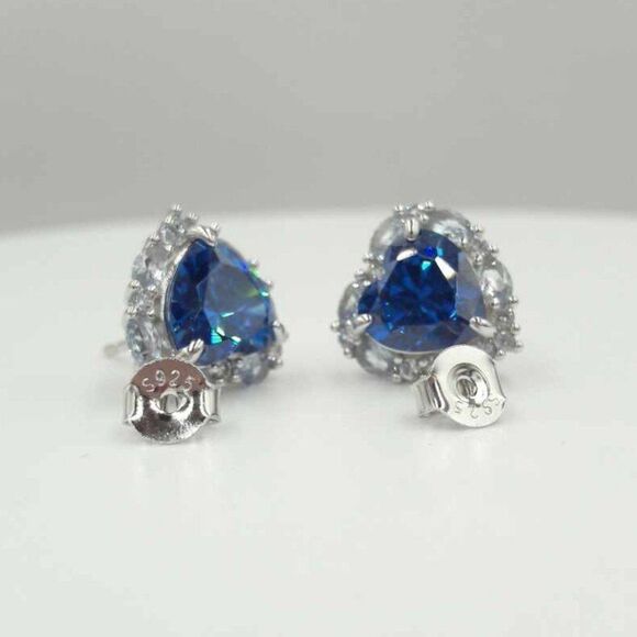 5 carat Blue Sapphire Light Blue Spinel Heart Cut Luxury Stud Earrings - Picture 8 of 10